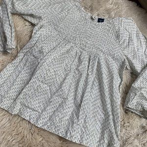 ☆ White/cream flower kids blouse